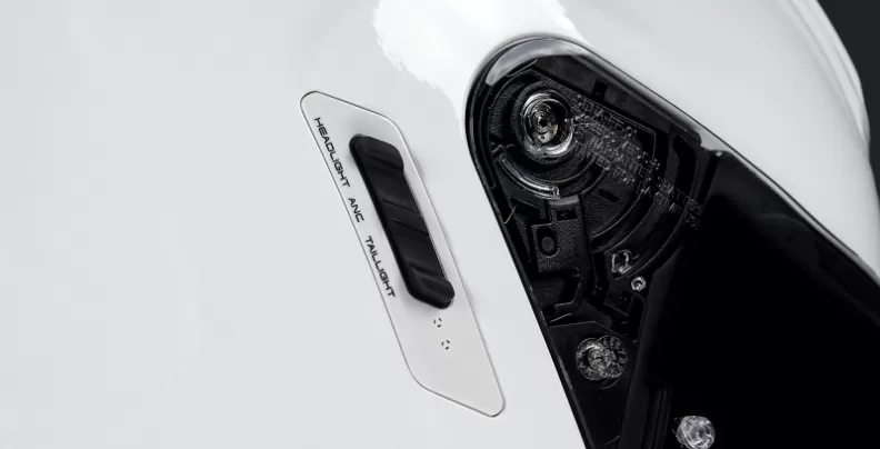 Sena PHANTOM ANC Smart Motorrad-Integralhelm - weiss glanz